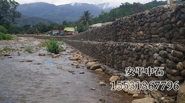 固濱籠護岸.jpg 固濱籠護岸.jpg