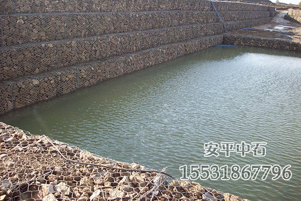 固濱石籠 固濱石籠